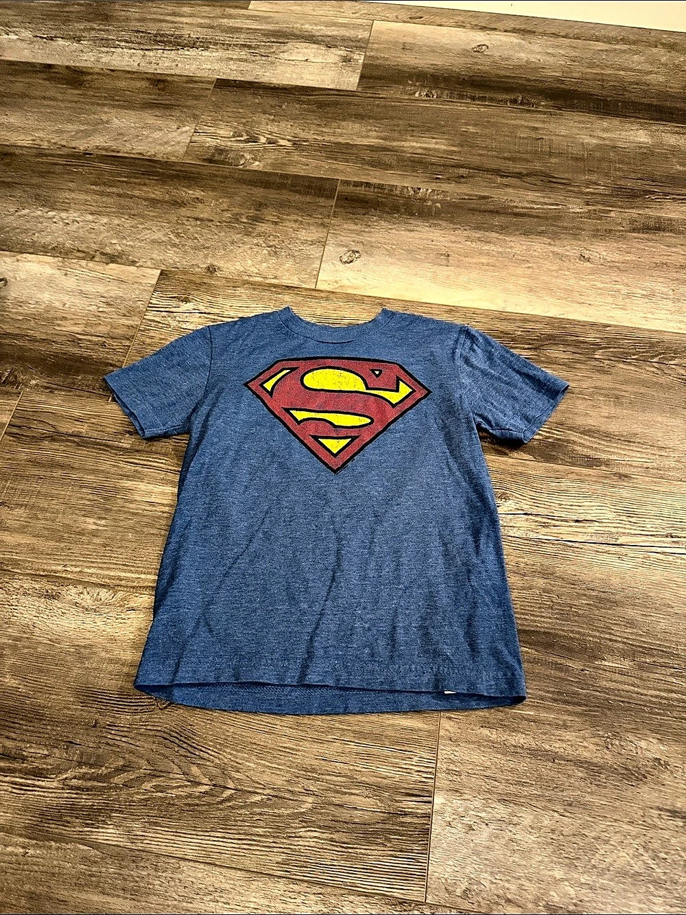 Old Navy Superman Collectabilitees Graphic Tee in Blue